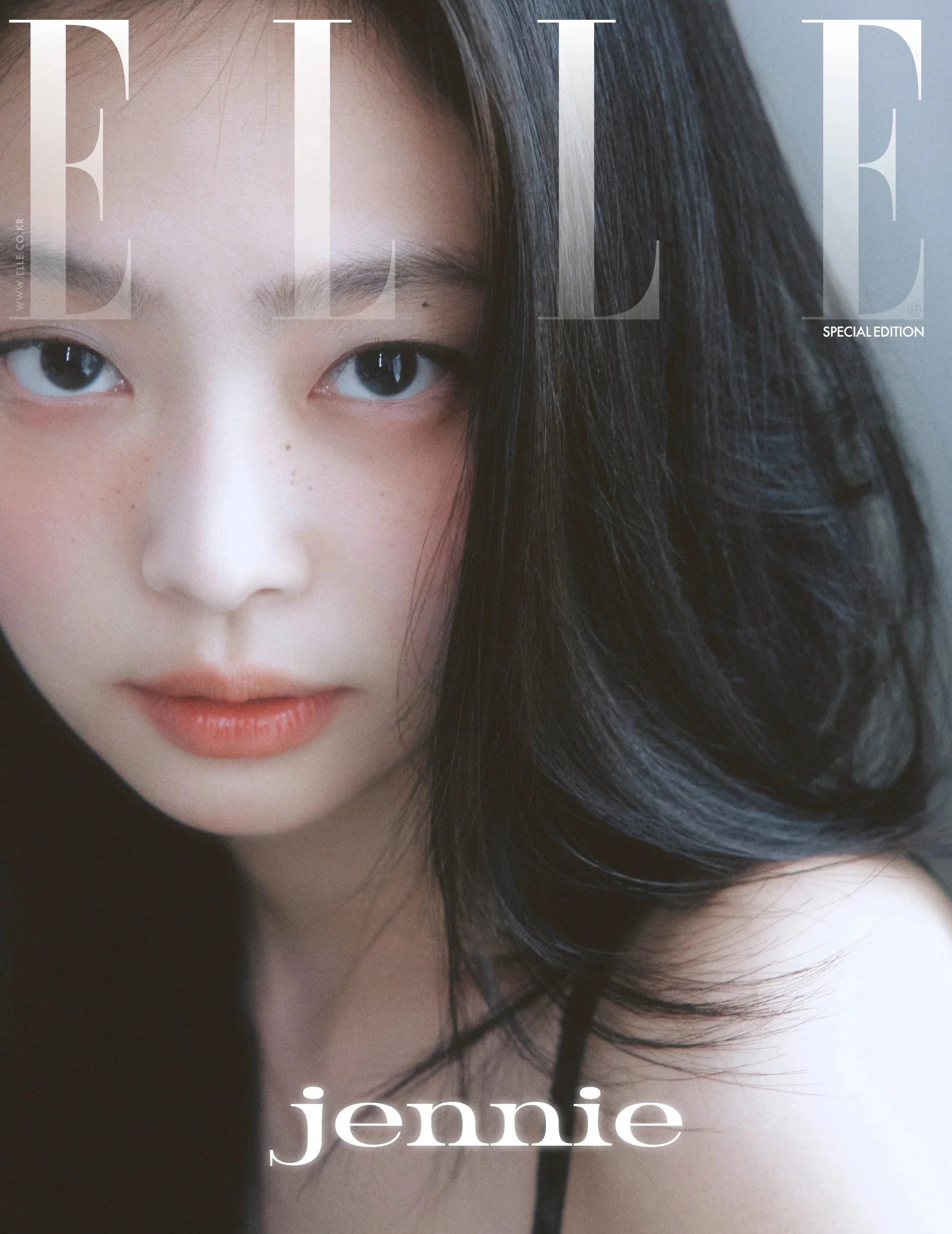 JENNIE (BLACKPINK) - ELLE (AUGUST 2025) - Image 2