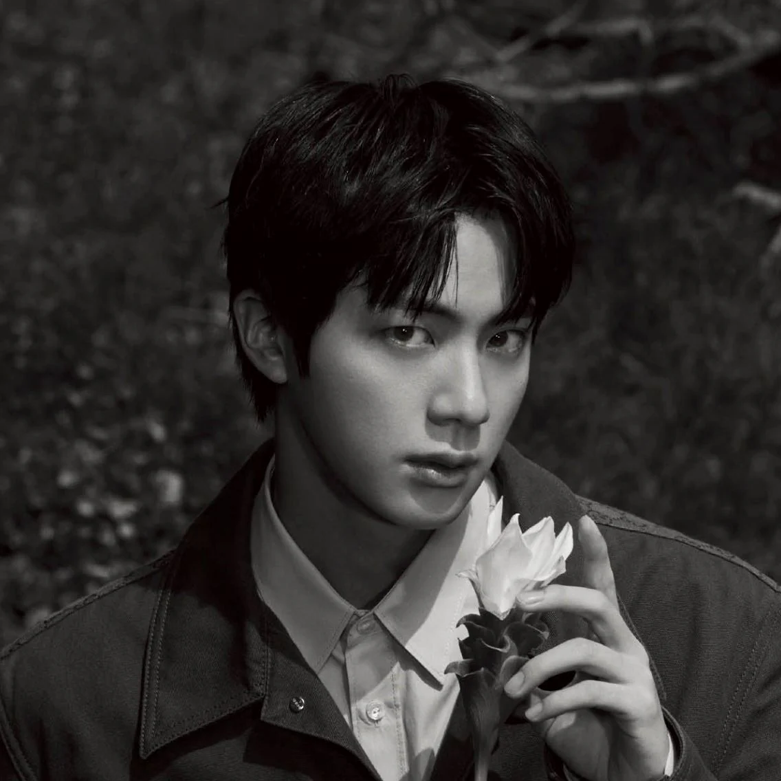 JIN (BTS) - VOGUE (DECEMBER JAPAN ISSUE) - Image 2