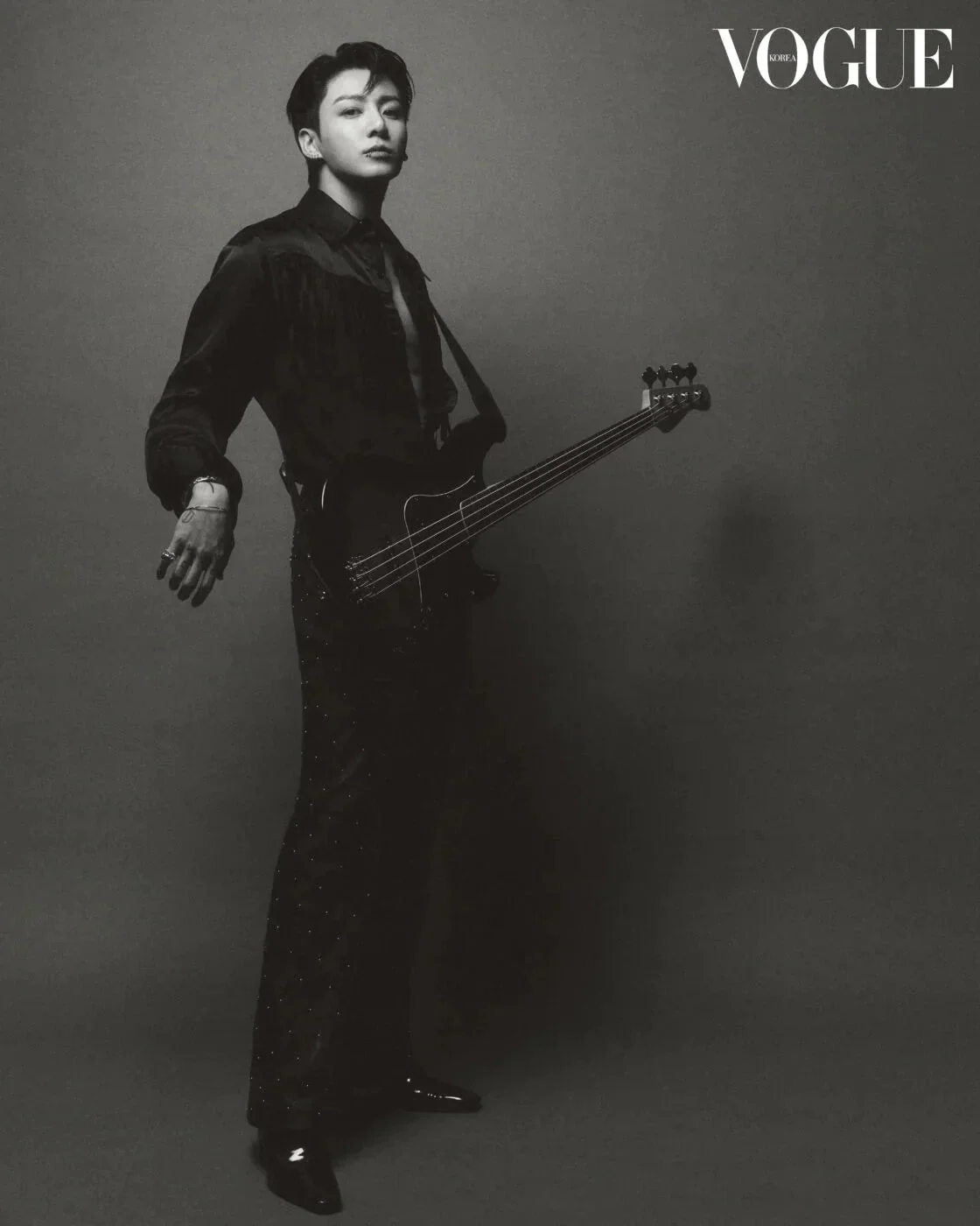 JUNGKOOK (BTS) - VOGUE (2023 OCTOBER ISSUE) - Image 13