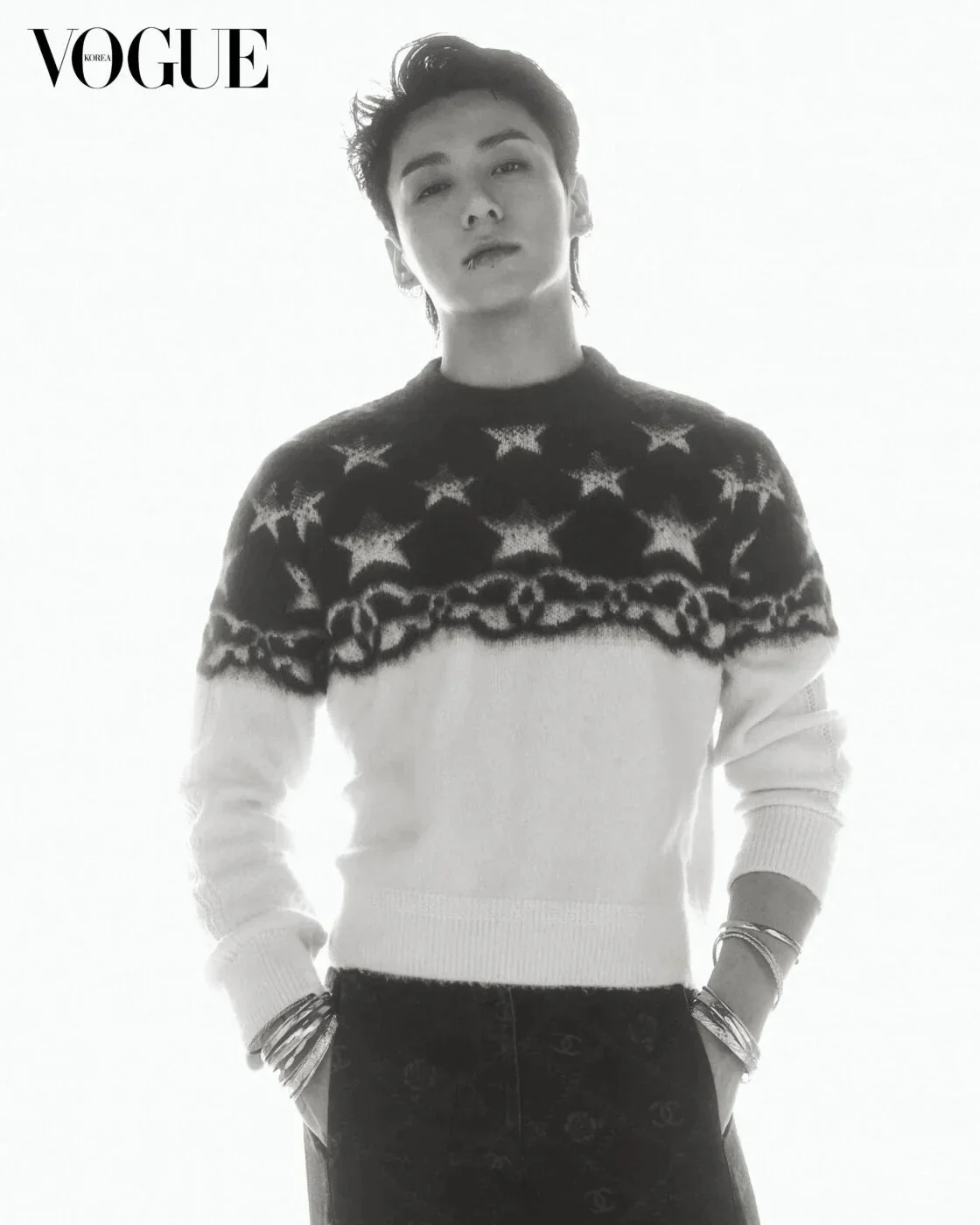 JUNGKOOK (BTS) - VOGUE (2023 OCTOBER ISSUE) - Image 16
