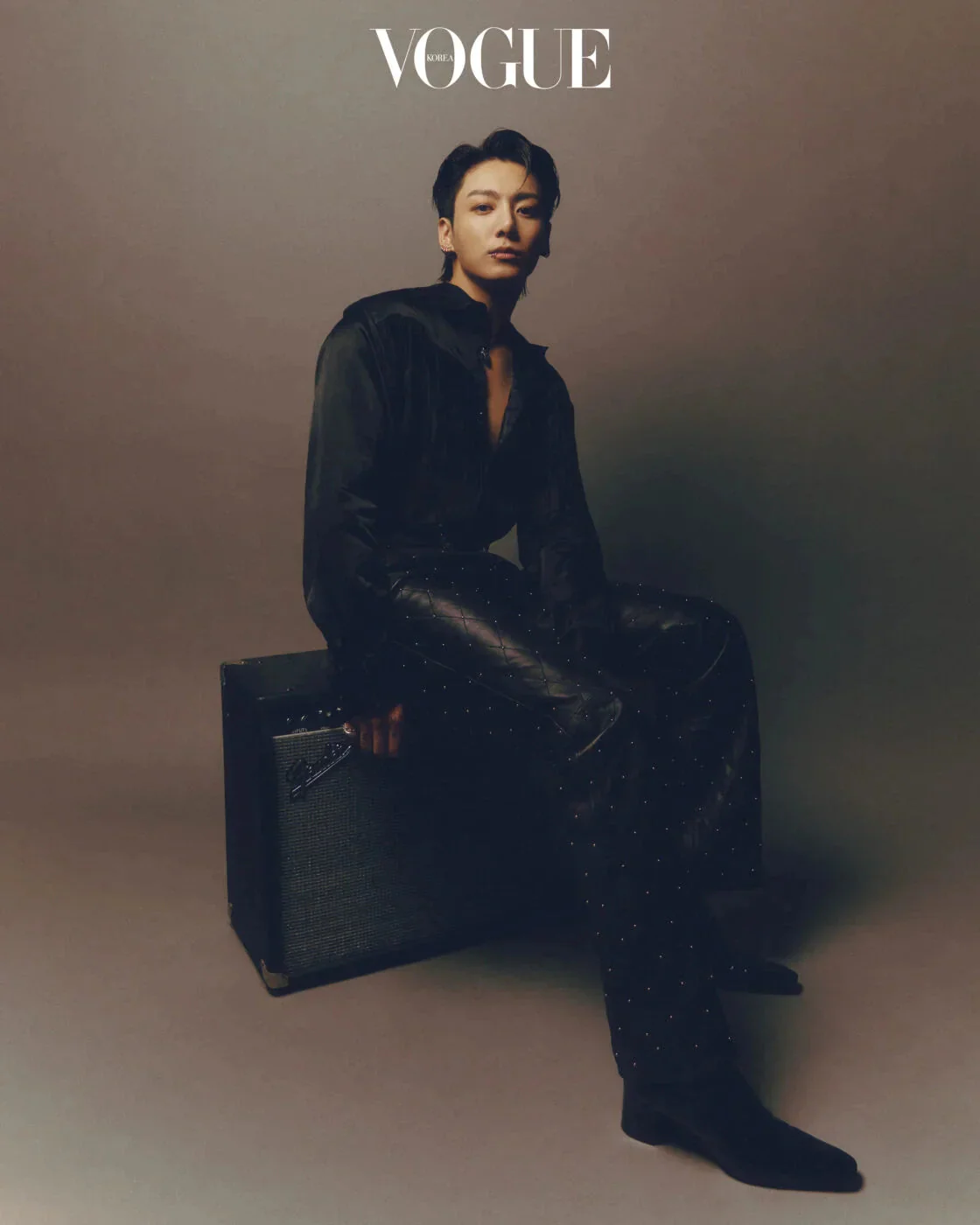 JUNGKOOK (BTS) - VOGUE (2023 OCTOBER ISSUE) - Image 7