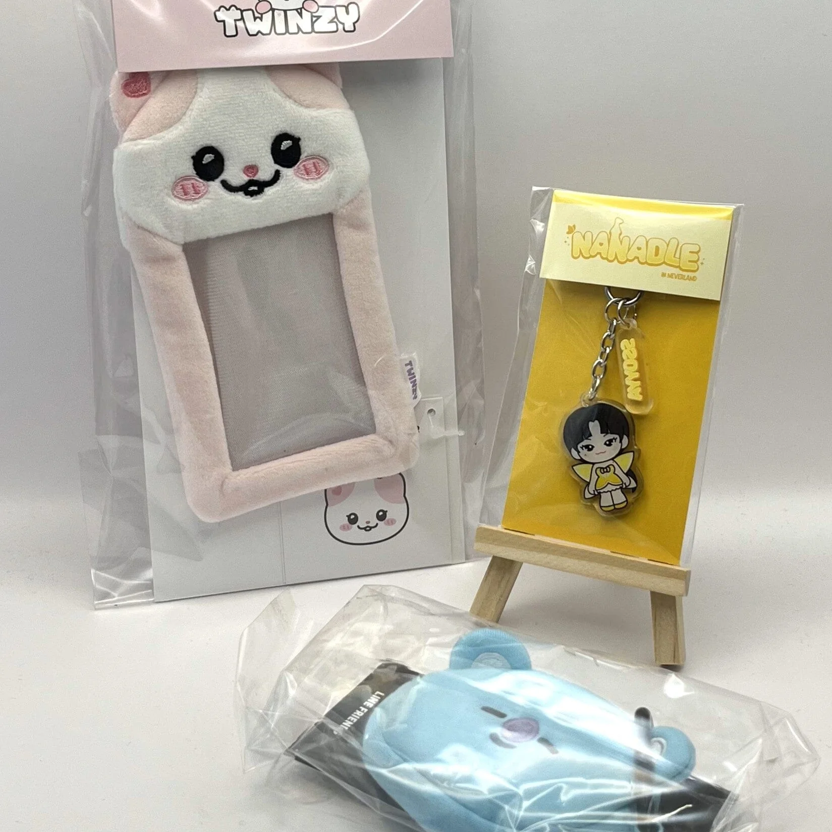 K-Pop Mystery Merchandise - Image 4