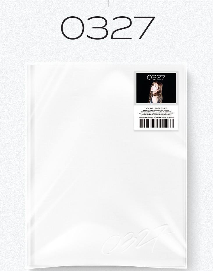 LISA - [PHOTOBOOK] VOL.2 (SECOND EDITION)
