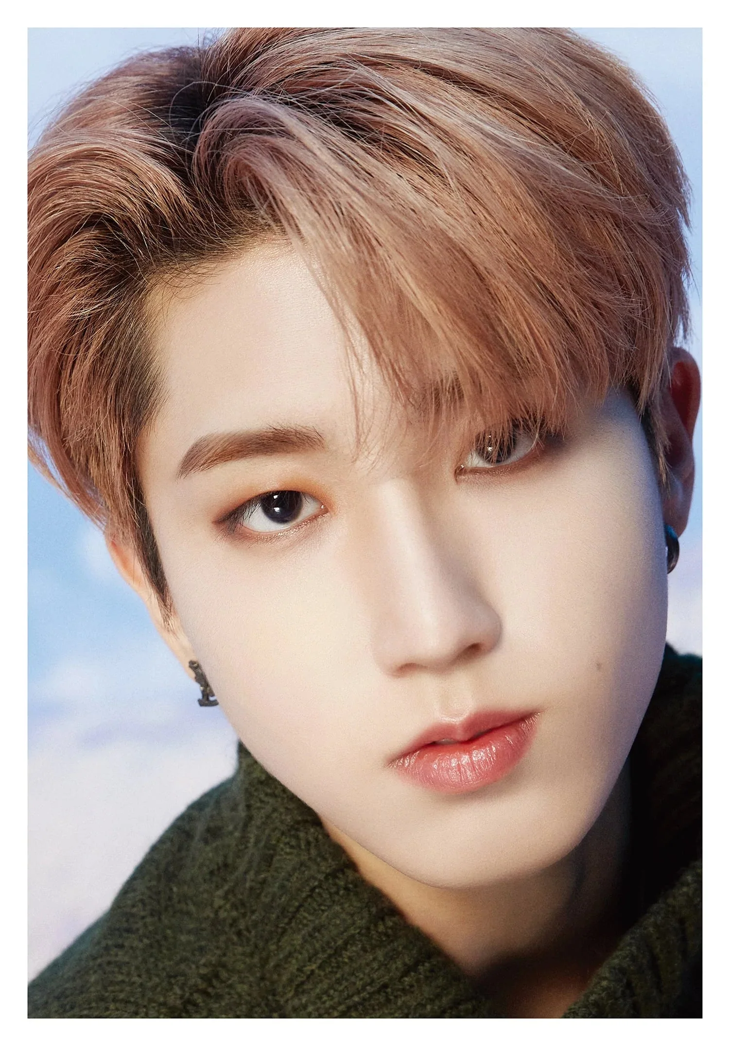 STRAY KIDS - DICON DFESTA (3D Lenticular Cover) - Image 6