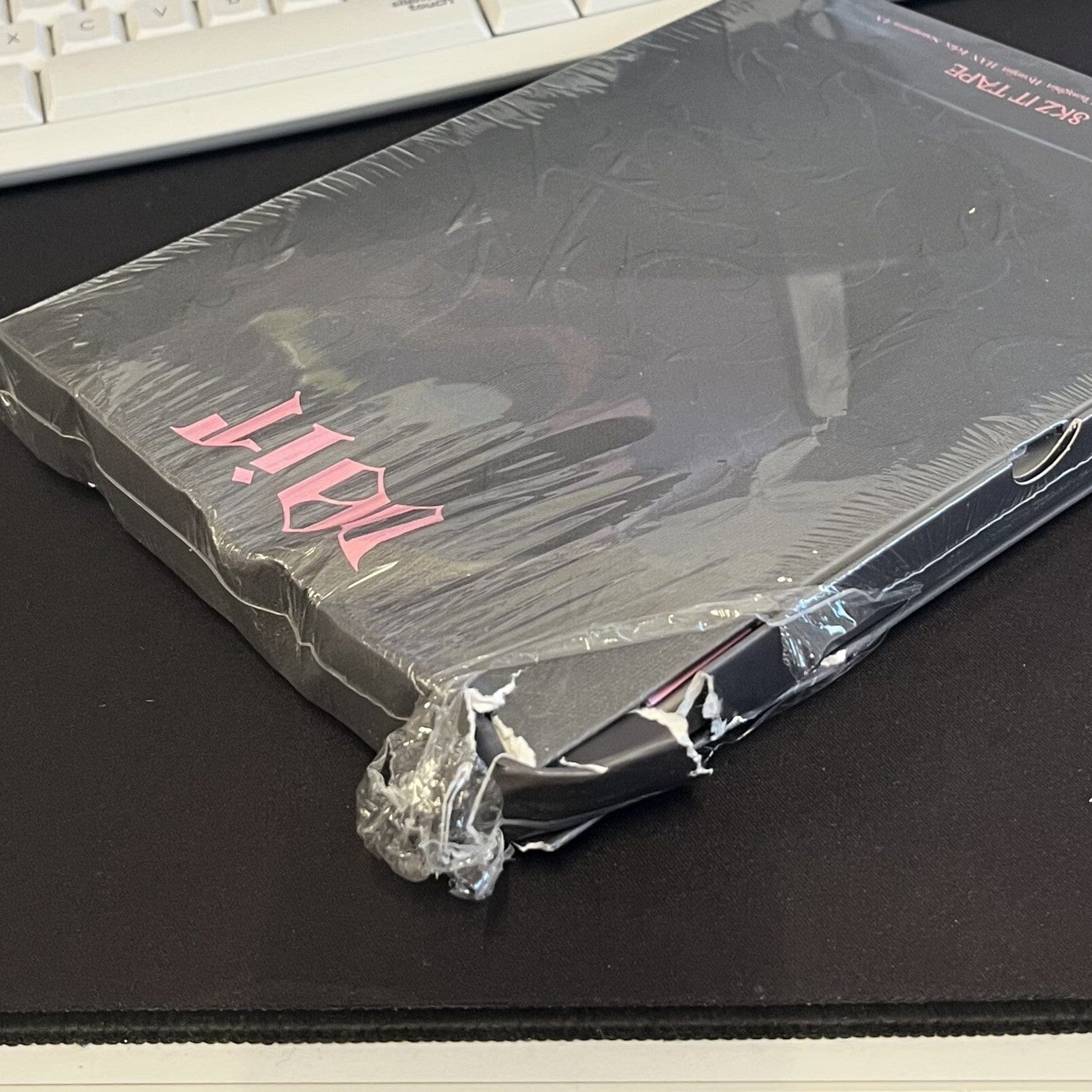 STRAY KIDS - DO IT (BOX DAMAGED) - Image 2