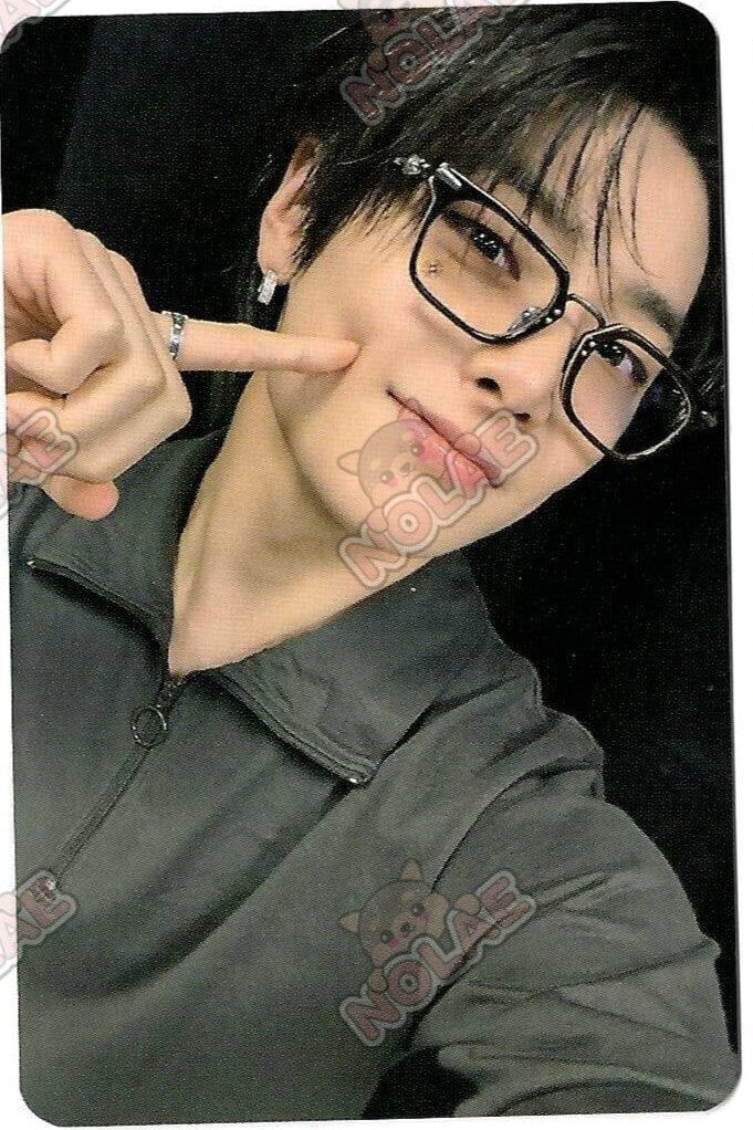 STRAY KIDS - KARMA - POB DEAR MY MUSE PHOTOCARD - Image 8