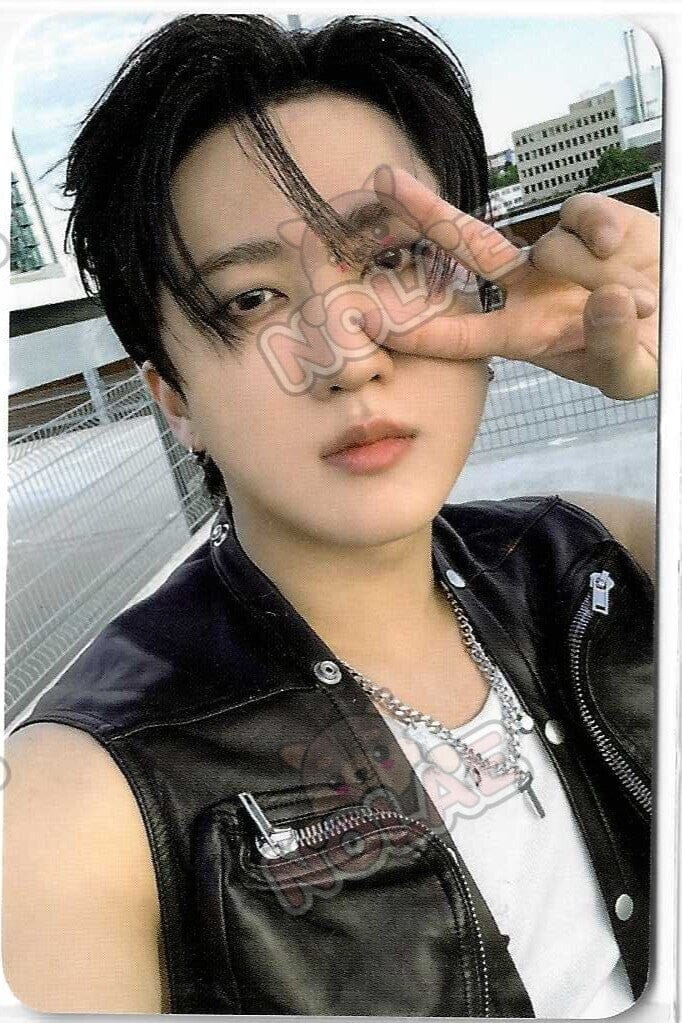 STRAY KIDS - KARMA - POP UP MD 1ST WEEK PHOTOCARD - Image 4