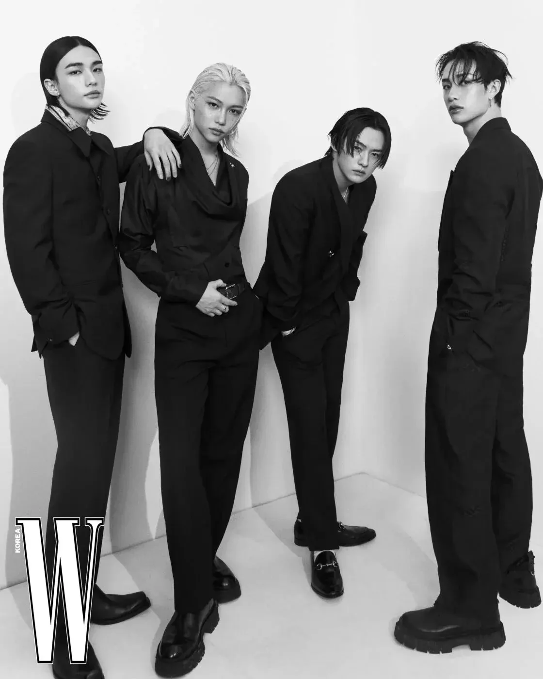 STRAY KIDS - W VOLUME 6 (JUNE 2024) - Image 4