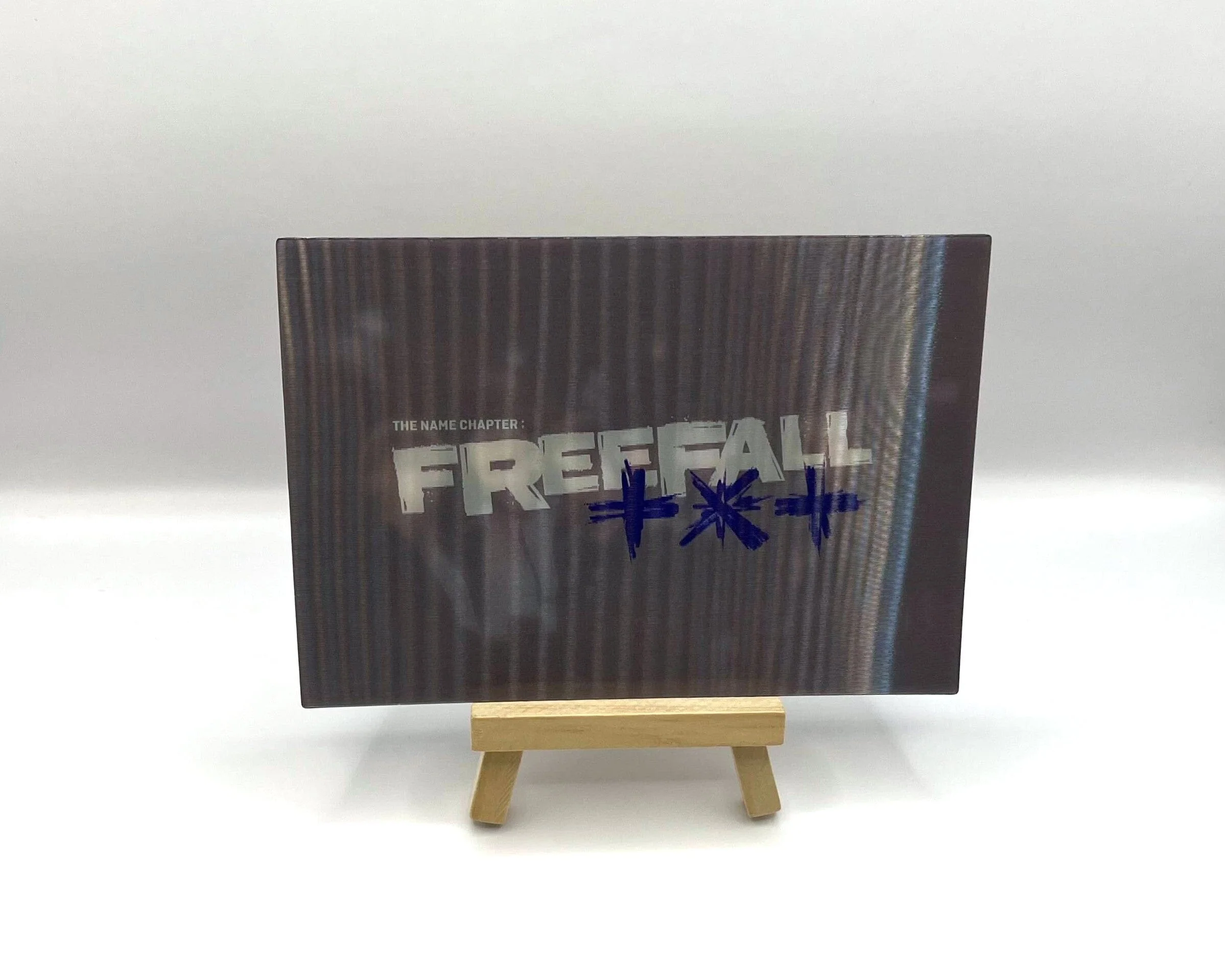 TXT - THE NAME CHAPTER : FREEFALL Weverse Postcard - Image 2