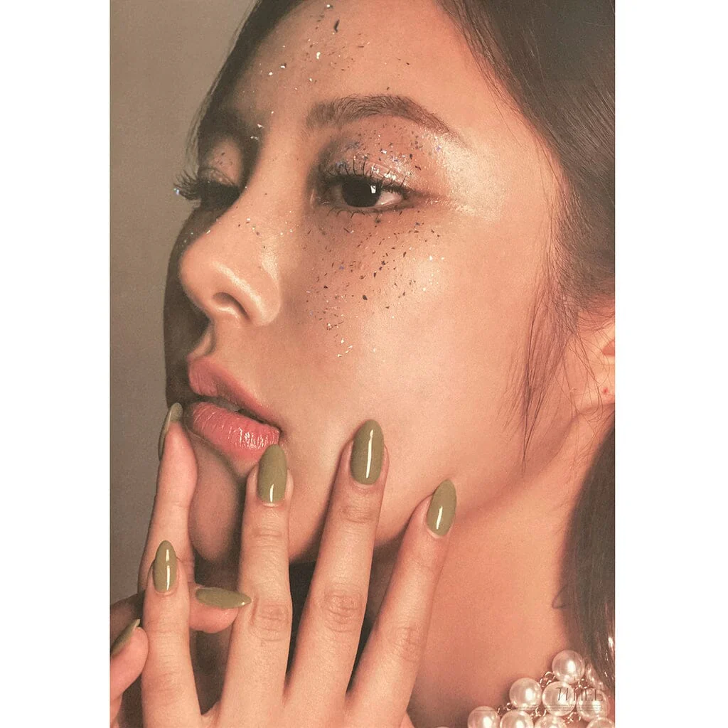 WHEE IN - WHEE (2ND MINI ALBUM) - Poster